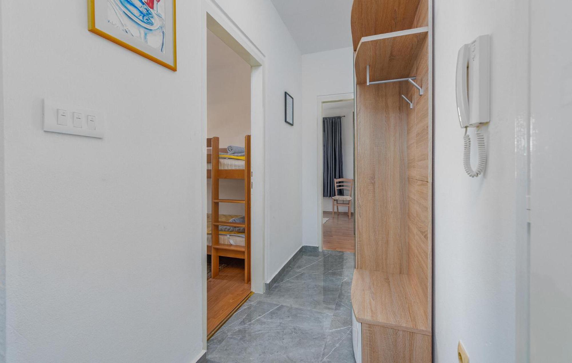 Amazing Apartment In Pakoštane エクステリア 写真