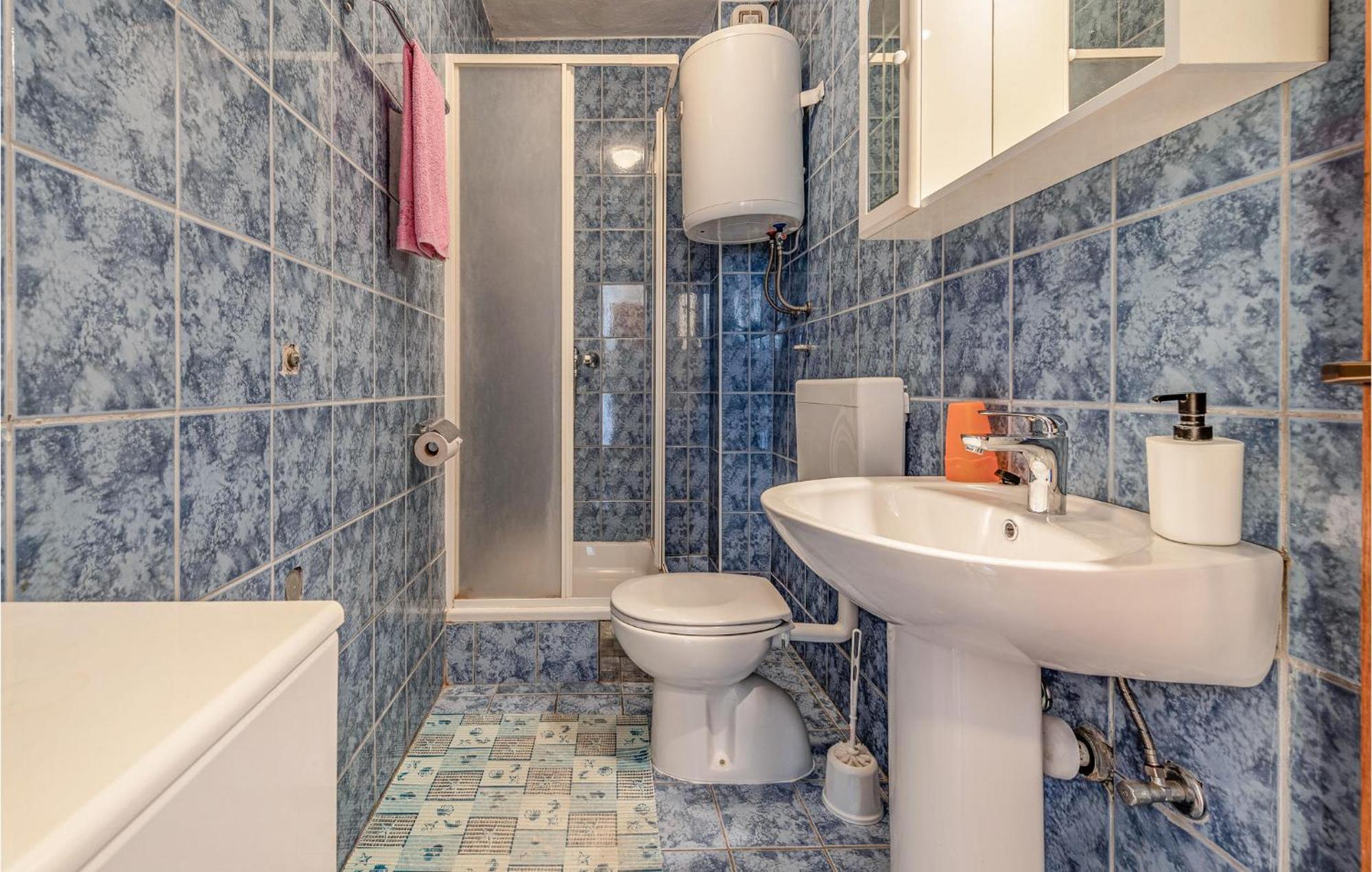 Amazing Apartment In Pakoštane エクステリア 写真