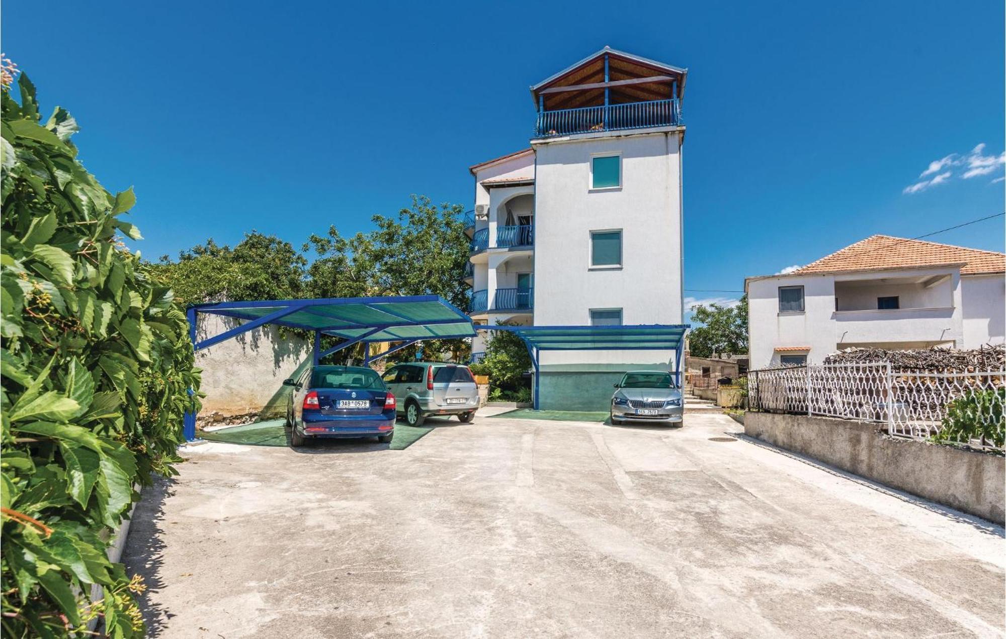 Amazing Apartment In Pakoštane エクステリア 写真